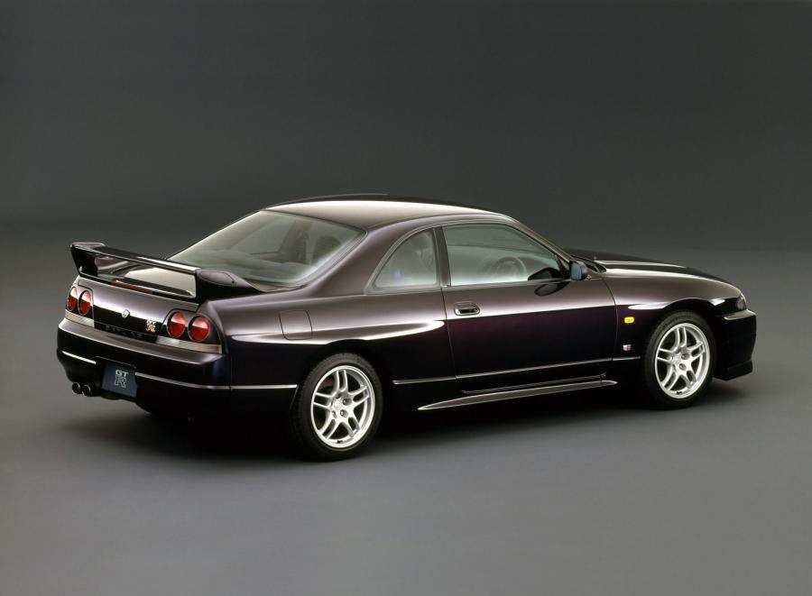  Nissan Skyline GT-R 1995 года  (фото 3 из 4)